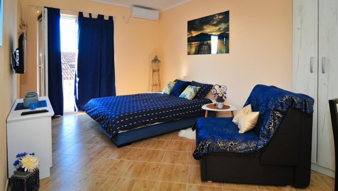 Apartments M&T Tivat Eksteriør billede
